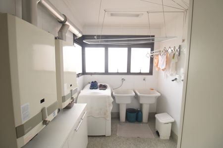 Apartamento à venda com 200m², 3 quartos e 4 vagasÁrea de Serviço