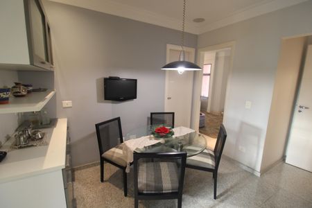 Apartamento à venda com 200m², 3 quartos e 4 vagasSala de Jantar
