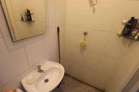 Apartamento à venda com 200m², 3 quartos e 4 vagasÁrea de Serviço - Banheiro