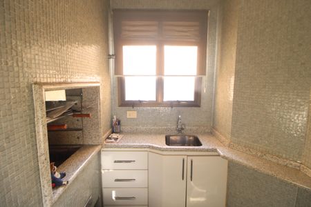 Apartamento à venda com 200m², 3 quartos e 4 vagasCozinha