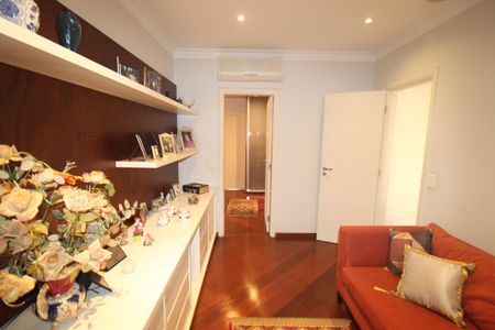 Apartamento à venda com 200m², 3 quartos e 4 vagasSala 2