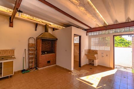 Casa para alugar com 200m², 2 quartos e 2 vagas Casa para alugar com 200m², 2 quartos e 2 vagasÁrea Gourmet