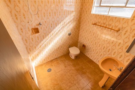 Casa para alugar com 200m², 2 quartos e 2 vagas Casa para alugar com 200m², 2 quartos e 2 vagasBanheiro de Serviço