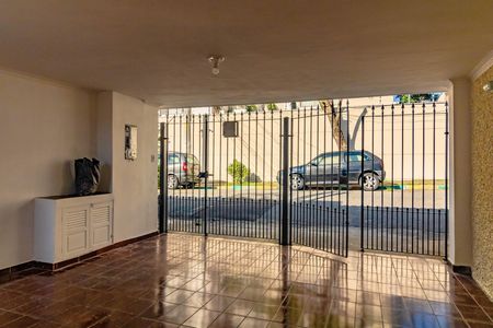 Casa para alugar com 200m², 2 quartos e 2 vagas Casa para alugar com 200m², 2 quartos e 2 vagasVista do Quarto 1