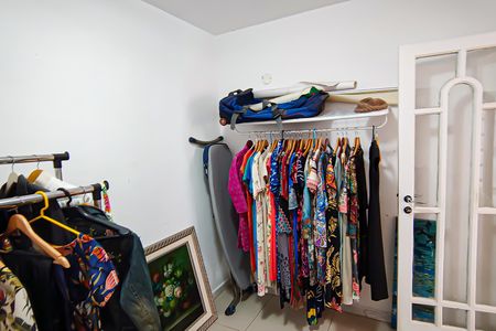 Casa à venda com 195m², 5 quartos e sem vagaQuarto 2 no 2 andar