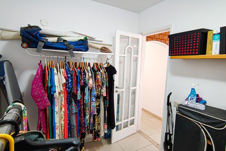 Casa à venda com 195m², 5 quartos e sem vagaQuarto 2 no 2 andar