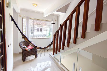 Casa à venda com 195m², 5 quartos e sem vagahall