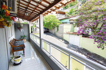 Casa à venda com 195m², 5 quartos e sem vagavaranda 2 andar