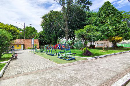 Casa à venda com 195m², 5 quartos e sem vagaárea comum