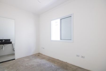 Casa à venda com 152m², 3 quartos e 4 vagasSuíte 2