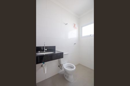 Casa à venda com 152m², 3 quartos e 4 vagasBanheiro da Suíte 2