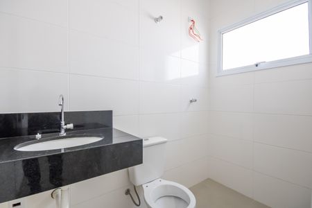 Casa à venda com 152m², 3 quartos e 4 vagasBanheiro da Suíte 2