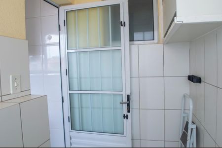 Casa para alugar com 80m², 2 quartos e 1 vagaÁrea de Serviço