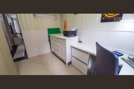 Apartamento à venda com 76m², 3 quartos e 2 vagasQuarto 3