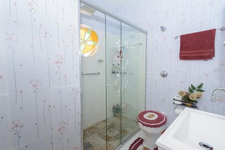 Casa à venda com 390m², 2 quartos e 1 vagaBanheiro 1