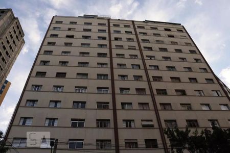 Apartamento à venda com 78m², 2 quartos e sem vaga Apartamento à venda com 78m², 2 quartos e sem vagaFachada