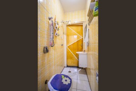 Casa à venda com 250m², 5 quartos e 4 vagas Casa à venda com 250m², 5 quartos e 4 vagasBanheiro da Suíte