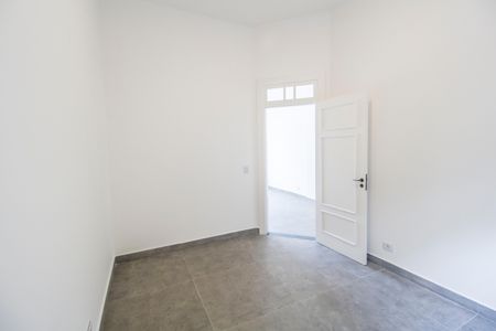 Casa de condomínio para alugar com 322m², 4 quartos e 4 vagas Casa de condomínio para alugar com 322m², 4 quartos e 4 vagasQuarto 4