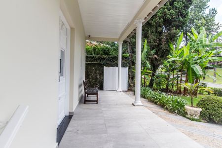 Casa de condomínio para alugar com 322m², 4 quartos e 4 vagas Casa de condomínio para alugar com 322m², 4 quartos e 4 vagasÁrea Gourmet