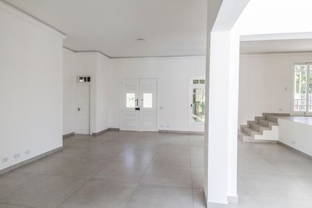 Casa de condomínio para alugar com 322m², 4 quartos e 4 vagas Casa de condomínio para alugar com 322m², 4 quartos e 4 vagasSala 2