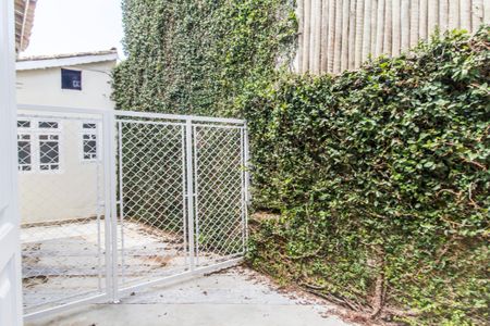 Casa de condomínio para alugar com 322m², 4 quartos e 4 vagas Casa de condomínio para alugar com 322m², 4 quartos e 4 vagasVista da Suíte