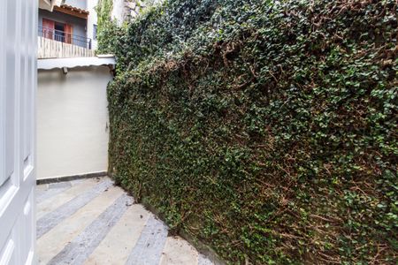 Casa de condomínio para alugar com 322m², 4 quartos e 4 vagas Casa de condomínio para alugar com 322m², 4 quartos e 4 vagasVista do Quarto 3