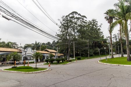 Casa de condomínio para alugar com 322m², 4 quartos e 4 vagas Casa de condomínio para alugar com 322m², 4 quartos e 4 vagasVista da Rua