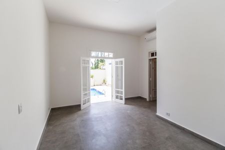 Casa de condomínio para alugar com 322m², 4 quartos e 4 vagas Casa de condomínio para alugar com 322m², 4 quartos e 4 vagasSuíte 1