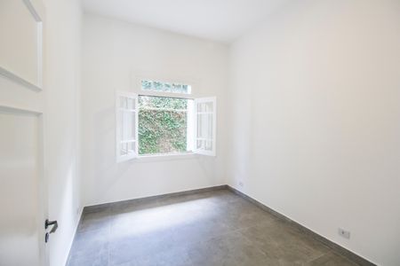 Casa de condomínio para alugar com 322m², 4 quartos e 4 vagas Casa de condomínio para alugar com 322m², 4 quartos e 4 vagasQuarto 4