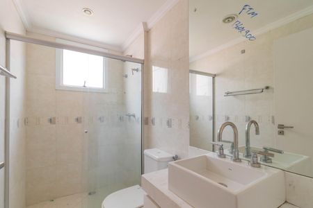 Apartamento à venda com 130m², 3 quartos e 2 vagas Apartamento à venda com 130m², 3 quartos e 2 vagasBanheiro Social