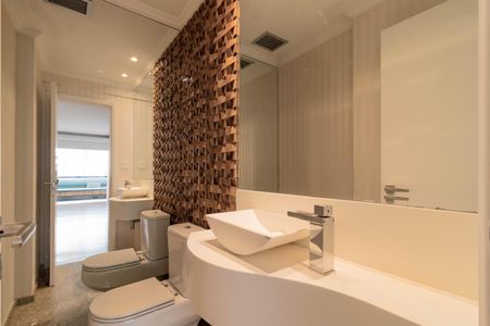 Apartamento à venda com 130m², 3 quartos e 2 vagas Apartamento à venda com 130m², 3 quartos e 2 vagasLavabo