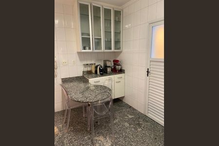 Apartamento à venda com 130m², 3 quartos e 2 vagasCozinha
