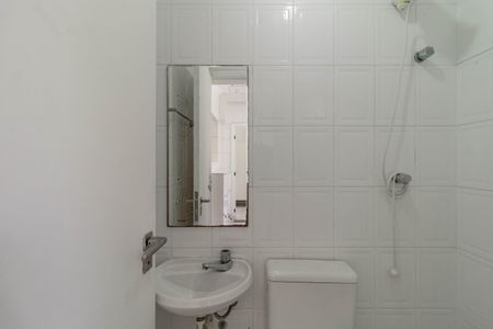 Apartamento à venda com 130m², 3 quartos e 2 vagas Apartamento à venda com 130m², 3 quartos e 2 vagasBanheiro de Serviço