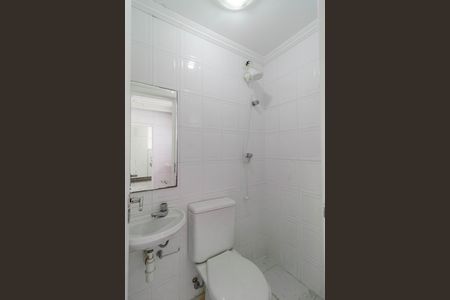 Apartamento à venda com 130m², 3 quartos e 2 vagas Apartamento à venda com 130m², 3 quartos e 2 vagasBanheiro de Serviço