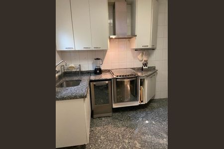 Apartamento à venda com 130m², 3 quartos e 2 vagasCozinha