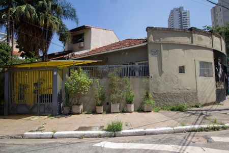 Casa para alugar com 300m², 7 quartos e 10 vagas Casa para alugar com 300m², 7 quartos e 10 vagasFachada - Fundos