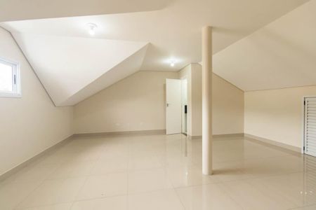 Casa para alugar com 200m², 3 quartos e 1 vagaÁrea comum