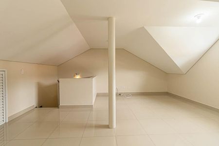 Casa para alugar com 200m², 3 quartos e 1 vagaÁrea comum