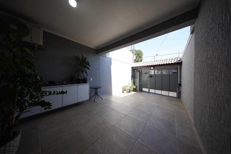 Casa à venda com 82m², 3 quartos e 2 vagas Casa à venda com 82m², 3 quartos e 2 vagasGaragem