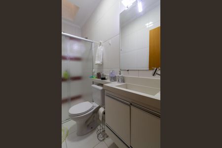 Casa à venda com 164m², 3 quartos e 2 vagasBanheiro