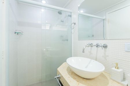 Apartamento para alugar com 100m², 3 quartos e 1 vagaBanheiro da Suíte