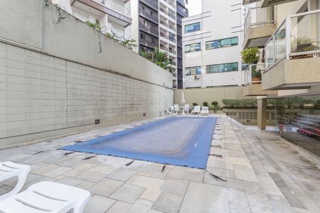 Apartamento para alugar com 100m², 3 quartos e 1 vagaÁrea comum - Piscina