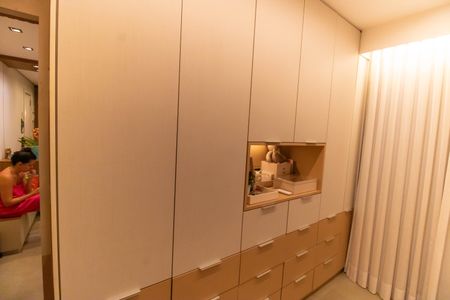 Apartamento à venda com 78m², 2 quartos e 1 vagaSuíte