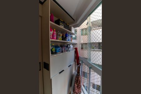 Apartamento à venda com 78m², 2 quartos e 1 vagaÁrea de Serviço