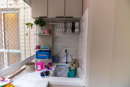 Apartamento à venda com 78m², 2 quartos e 1 vagaÁrea de Serviço