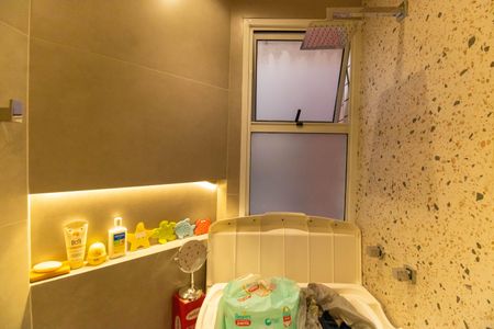 Apartamento à venda com 78m², 2 quartos e 1 vagaBanheiro da Suíte