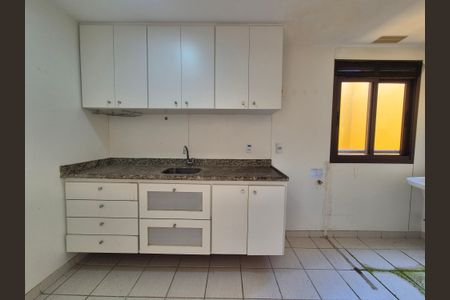 Apartamento à venda com 156m², 3 quartos e 2 vagasCozinha
