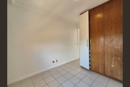 Apartamento à venda com 156m², 3 quartos e 2 vagasQuarto 2