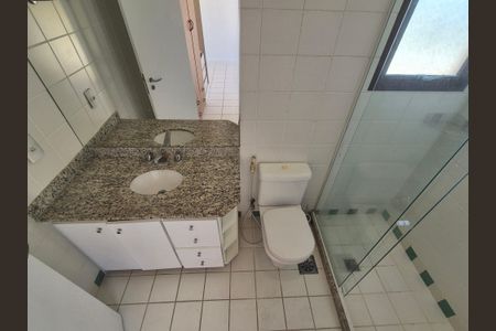 Apartamento à venda com 156m², 3 quartos e 2 vagasBanheiro suite