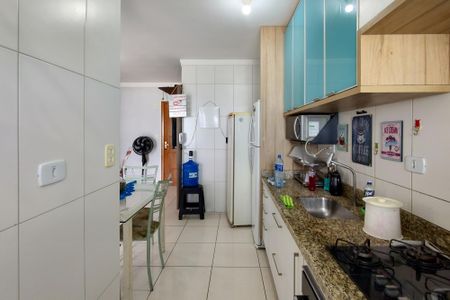 Apartamento para alugar com 64m², 2 quartos e 1 vagaCozinha